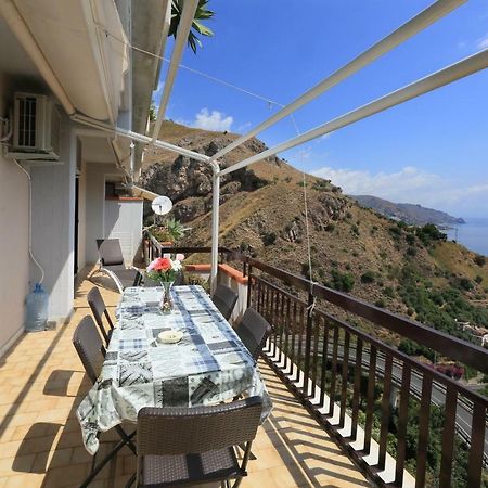 Ferienwohnung Olimpia'S House Taormina Exterior foto