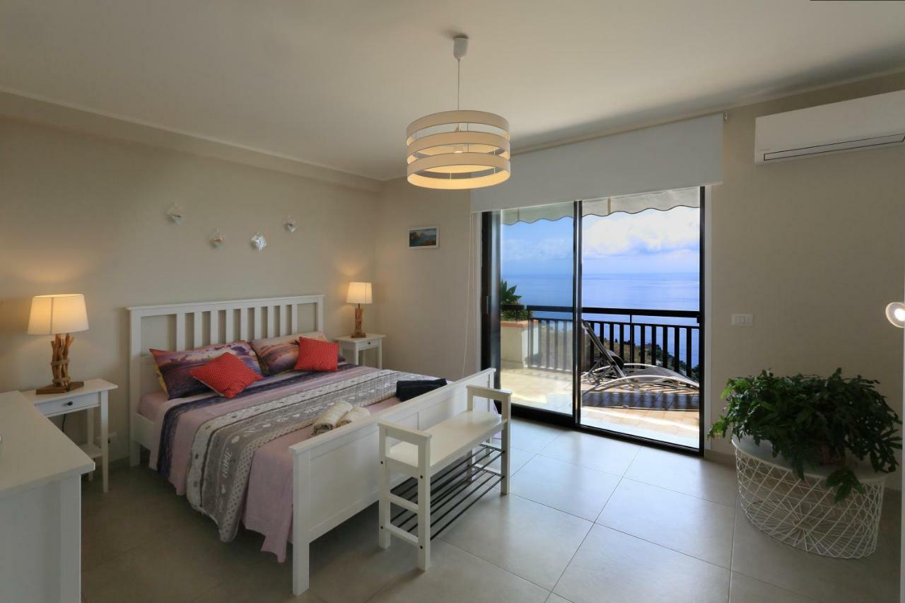 Ferienwohnung Olimpia'S House Taormina Exterior foto