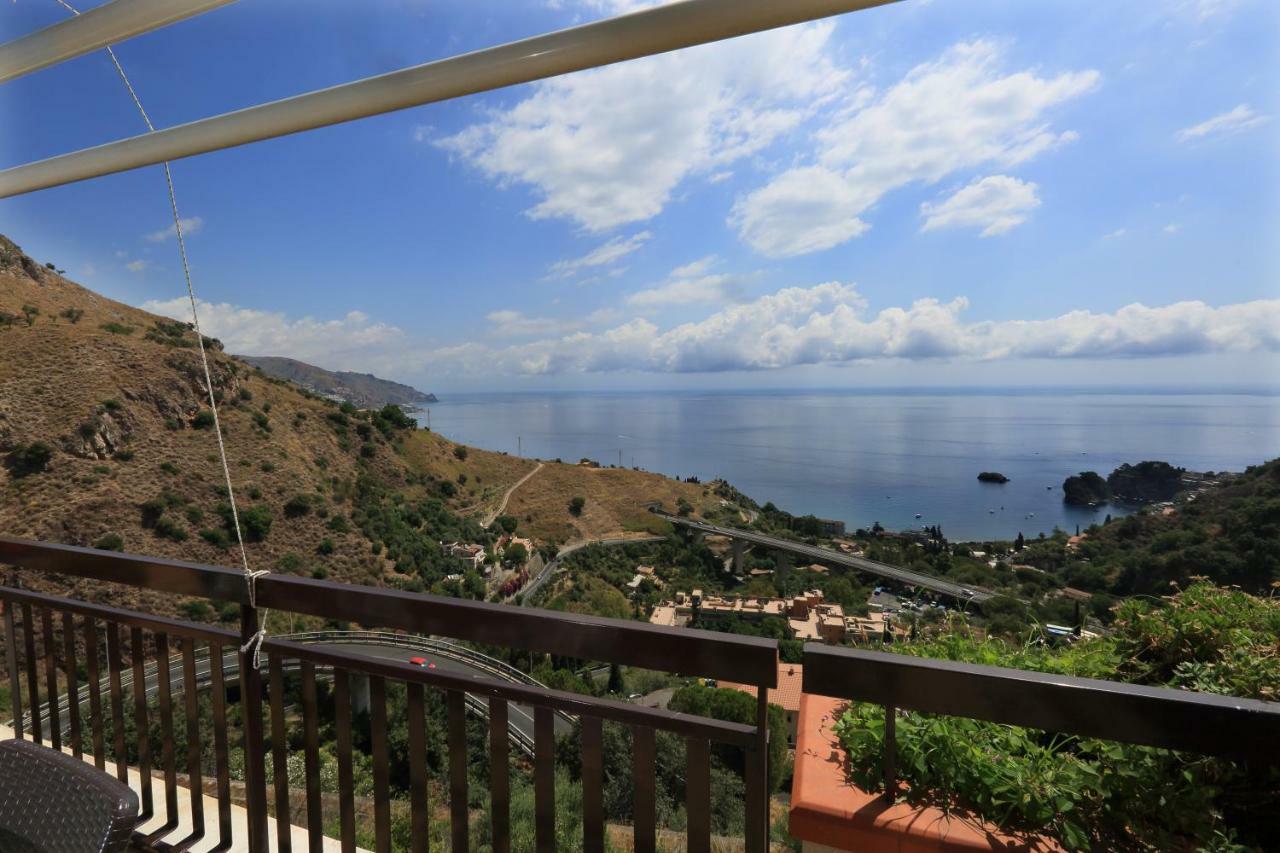 Ferienwohnung Olimpia'S House Taormina Exterior foto